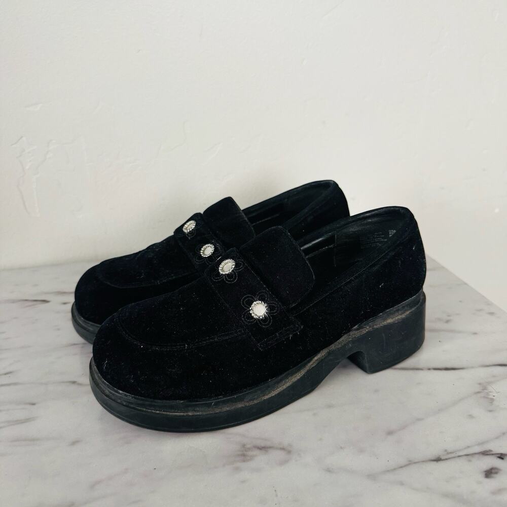 Predictions Vintage Y2K Black Floral Embriodered Loafers Girls Size 2.5